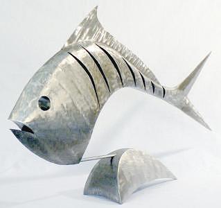 Modern Circlefish Sculpture by Stuart Peterman Modern Circlefish Sculpture by Stuart Peterman