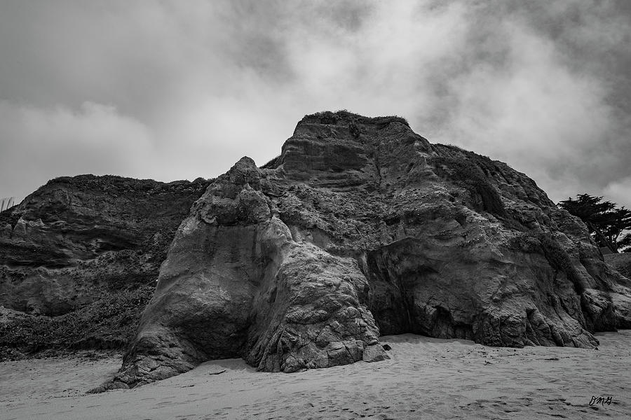 Black And White Photograph - Montara Beach II BW by David Gordon