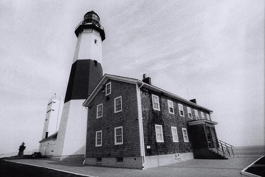Montauk Lighthouse Photograph by William Kimble