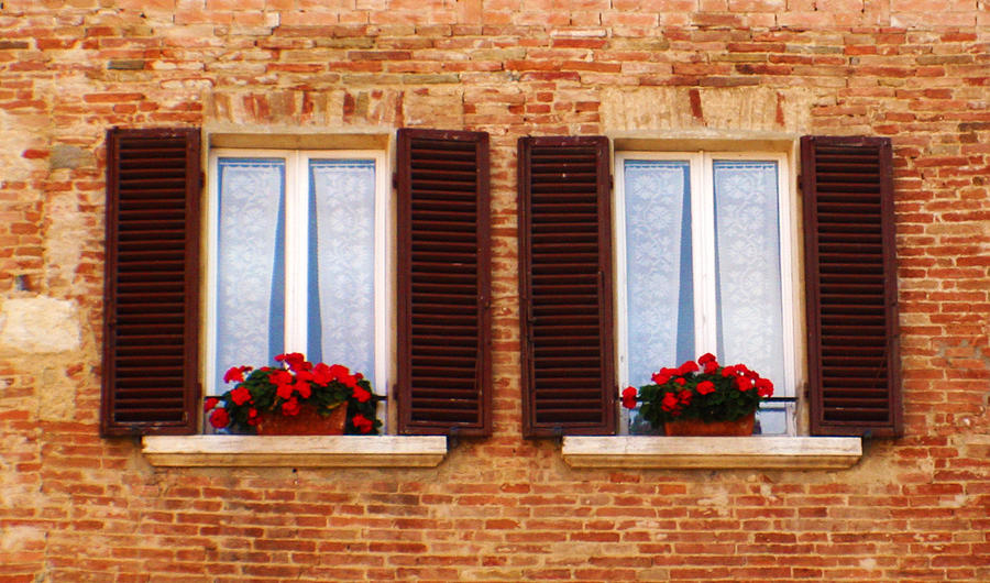 Montepulciano Window Photograph by Rob Tullis