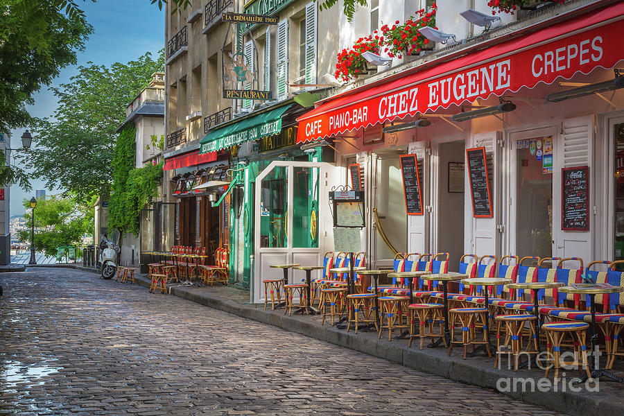 Montmartre Cafe Photograph by Inge Johnsson - Fine Art America