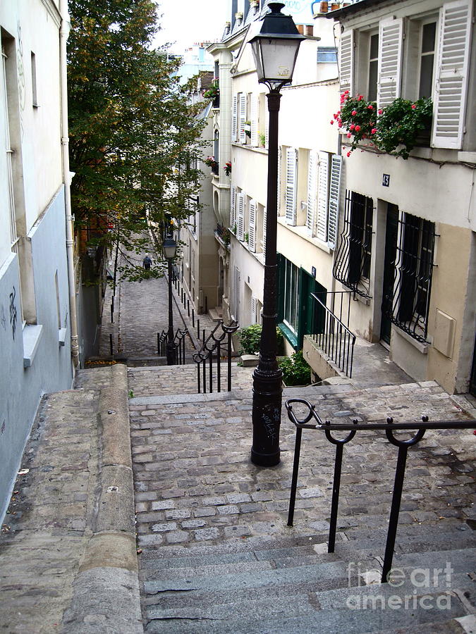 Montmartre Staircase Photograph by Suzanne Krueger