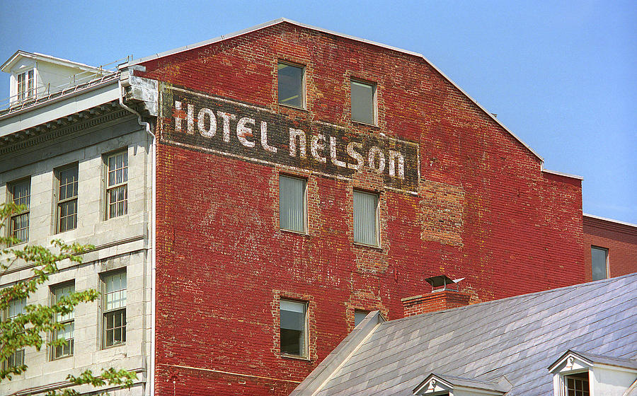 Montreal - Hotel Nelson Photograph by Frank Romeo