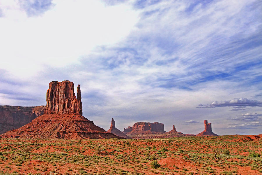 Monument Valley 26 - Mittens Scenic Photograph by Allen Beatty
