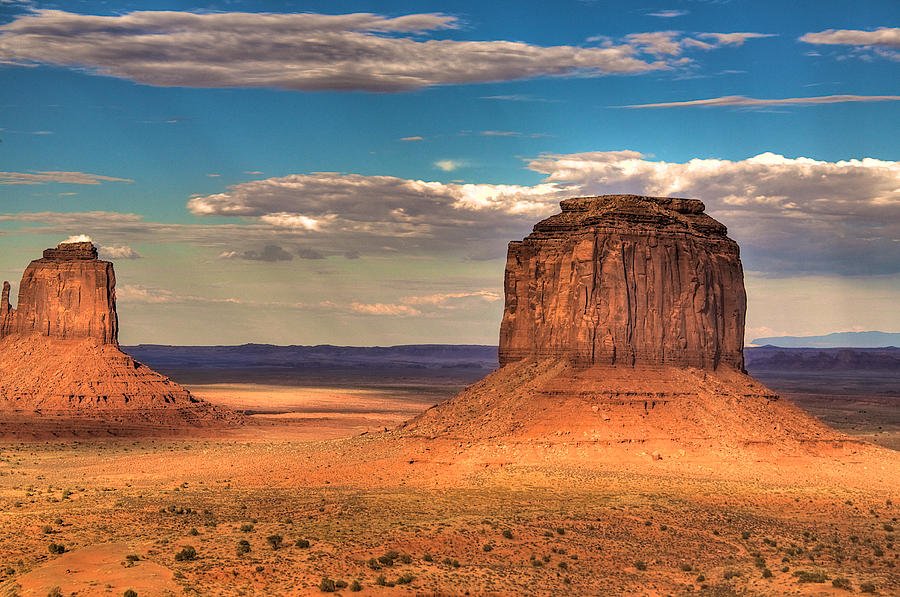 Monument Valley at Dusk Photograph by William Wetmore