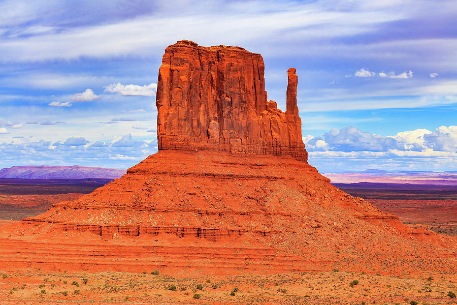 Monument Valley Butte Photograph by Raul Rodriguez