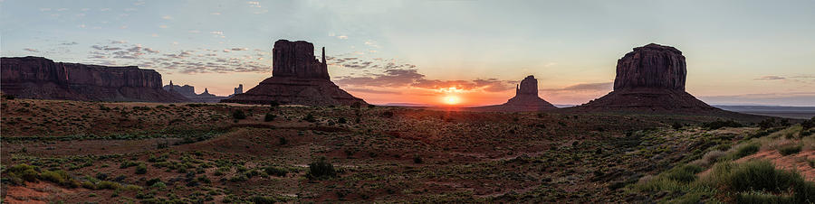 Monument Valley Sunrise  Photograph by John McGraw