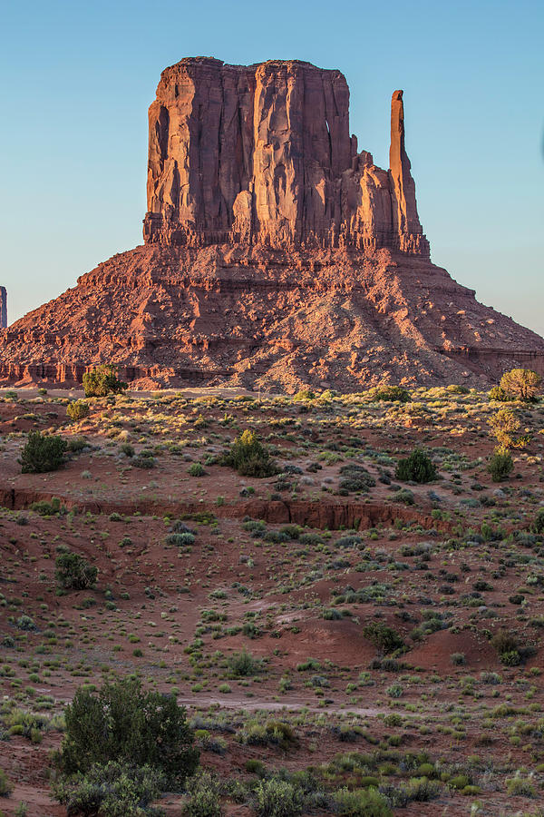 Monument Valley Tower 1 Photograph by John McGraw