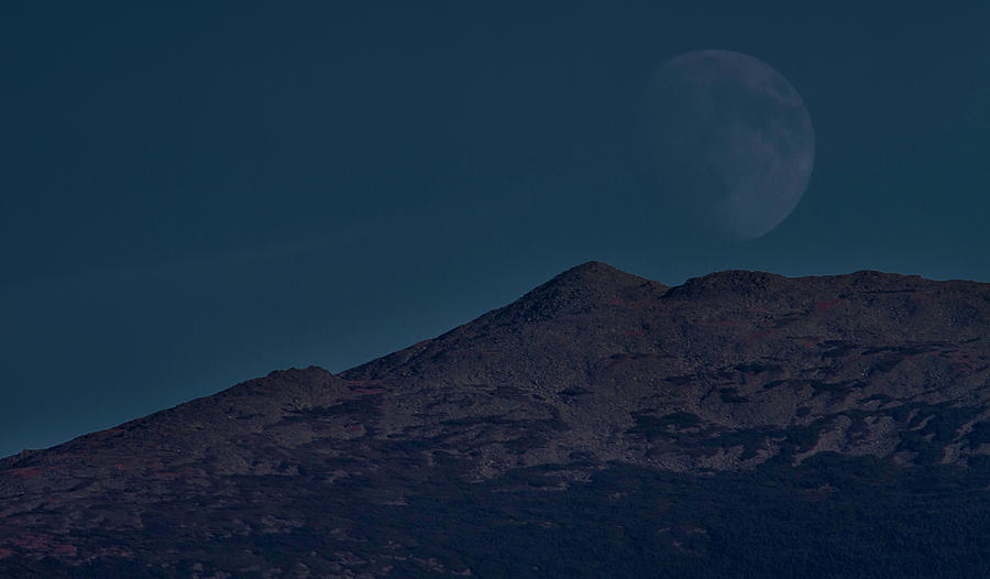 Moonrise Mount Adams Photograph by Benjamin Dahl