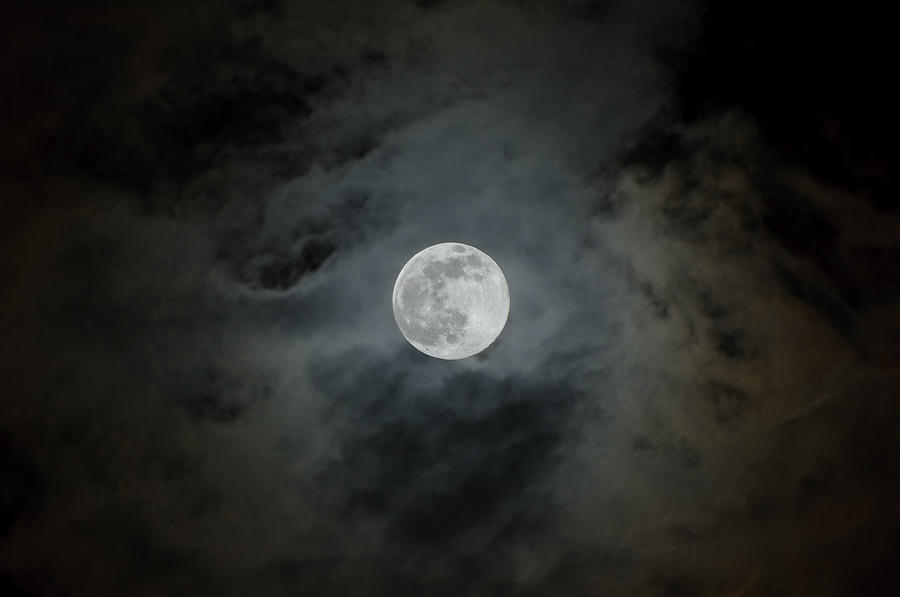 Moon Photograph - Moonstruck by Richard Leighton