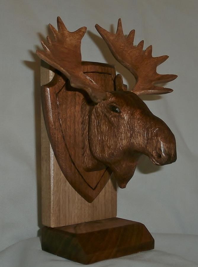 Nature Sculpture - Moose Head by Russell Ellingsworth