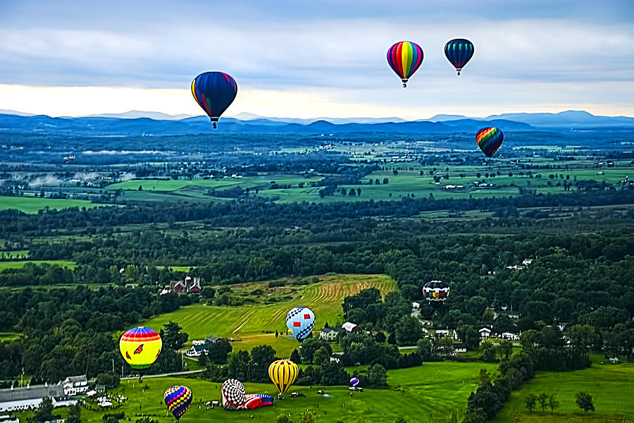 More Sunkiss Ballooning Photograph by Tony Beaver - Fine Art America