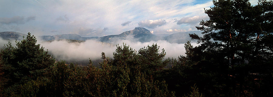 Nature Photograph - Morning Fog In Autumn In The Verdon by Panoramic Images