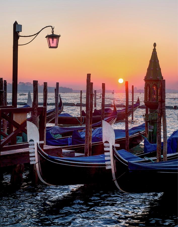 Morning Has Broken Over Venice Photograph by Harriet Feagin