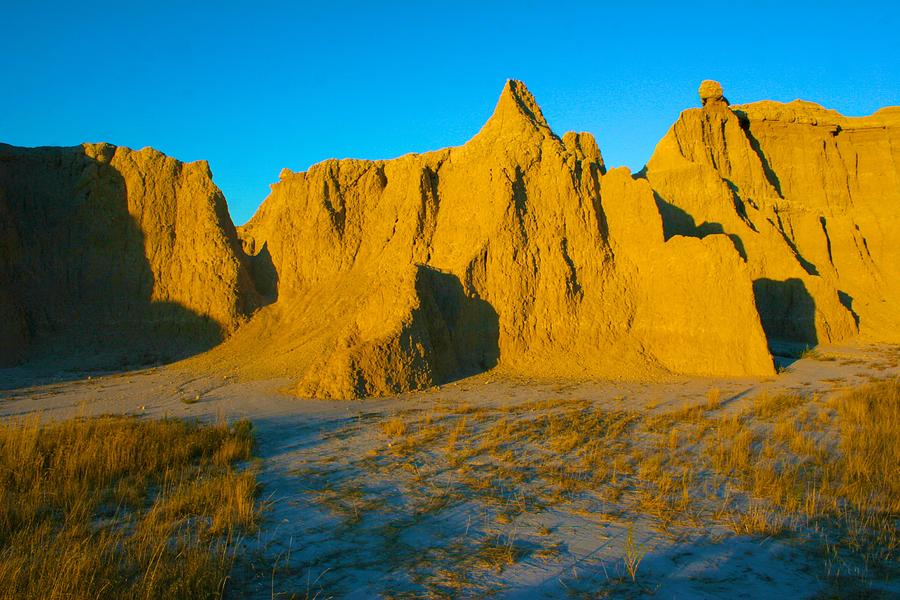 Morning in the Badlands Photograph by Polly Castor