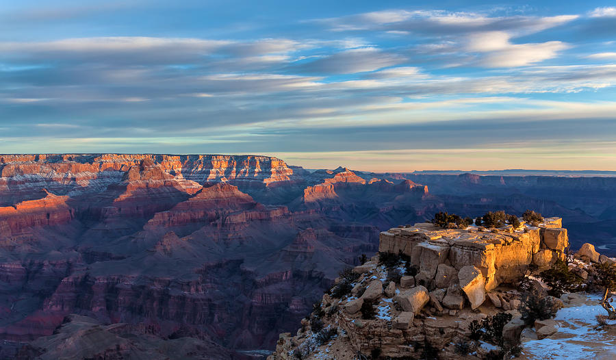 Morning Light at Grand Canyon Photograph by Jonathan Nguyen
