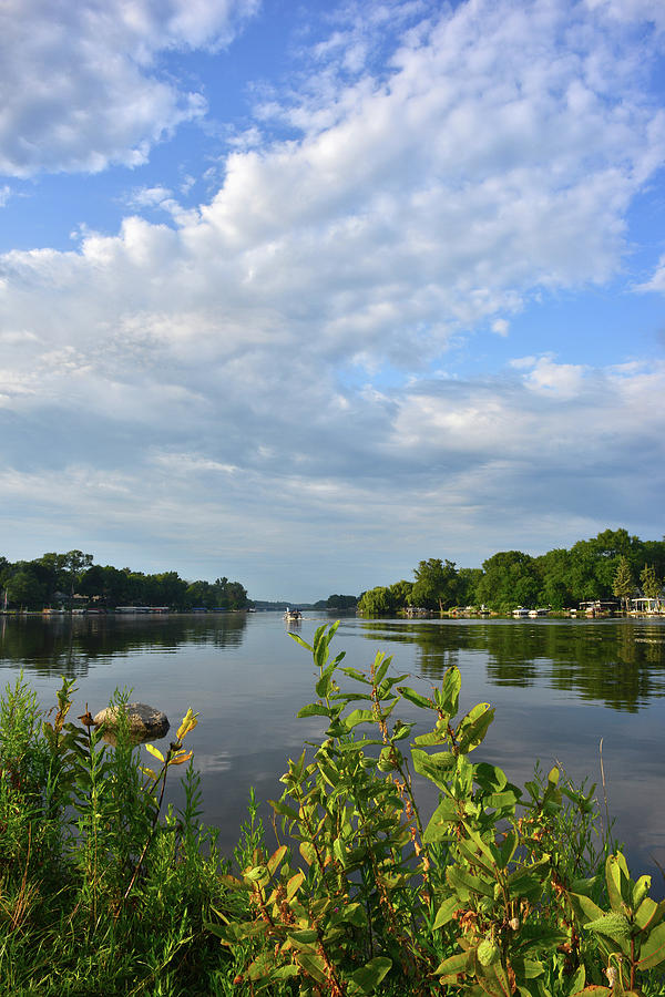 Morning on the Fox River Photograph by Ray Mathis
