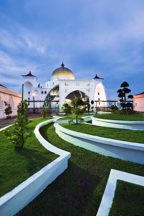 Mosque in Malaysia Photograph by Ng Hock How