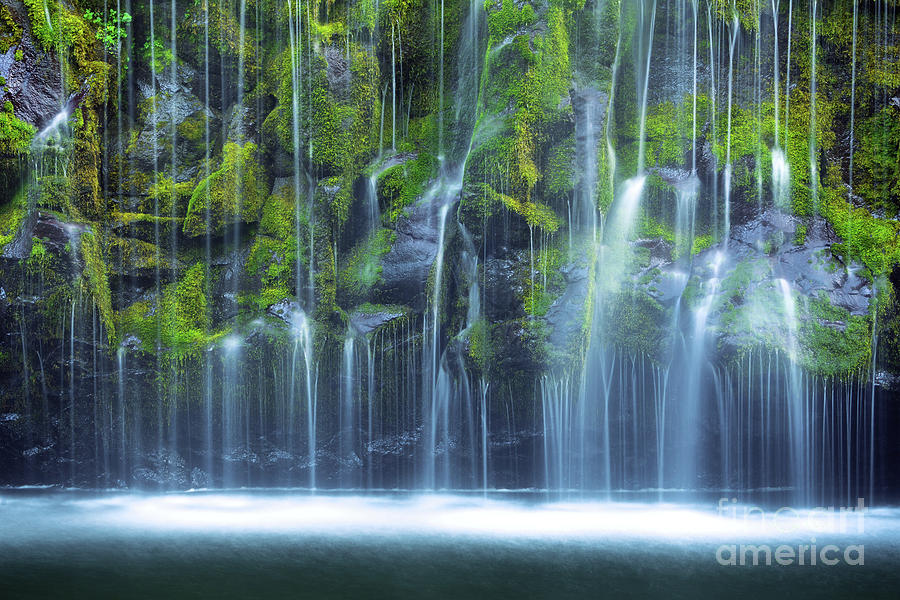 Mossbrae Falls - 2005 Photograph by Benedict Heekwan Yang