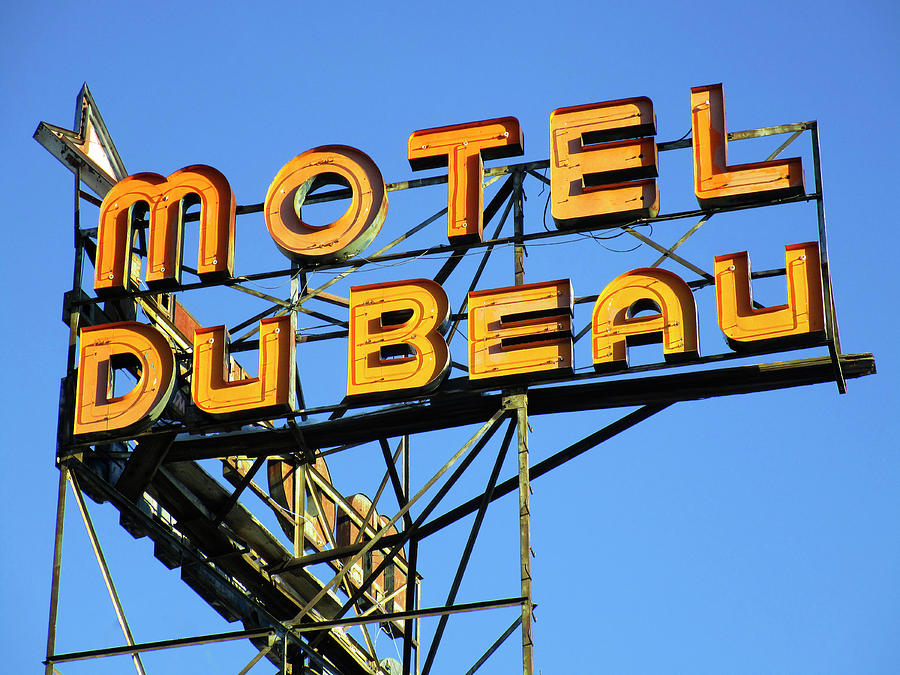 Motel Du Beau Route 66 Photograph by Dominic Piperata