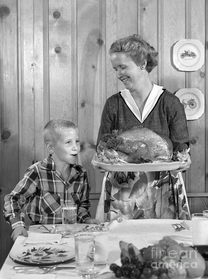 Mother With Thanksgiving Turkey, C.1950s Photograph by H. Armstrong Roberts/ClassicStock