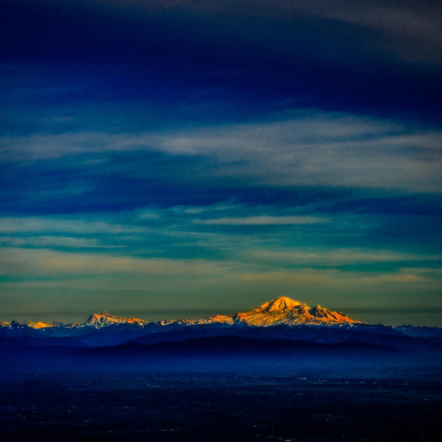 Mount Baker in sunset Photograph by Peter V Quenter