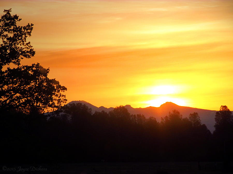 Mount Lassen Sunrise 03 23 15 II Photograph by Joyce Dickens