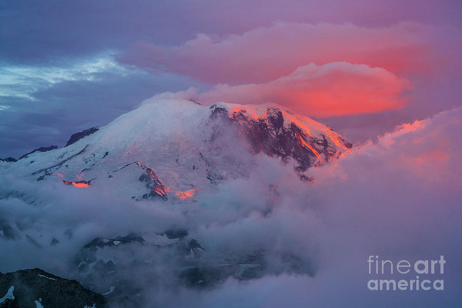 Mount Rainier Lenticular Cloud Sunset Light Photograph
