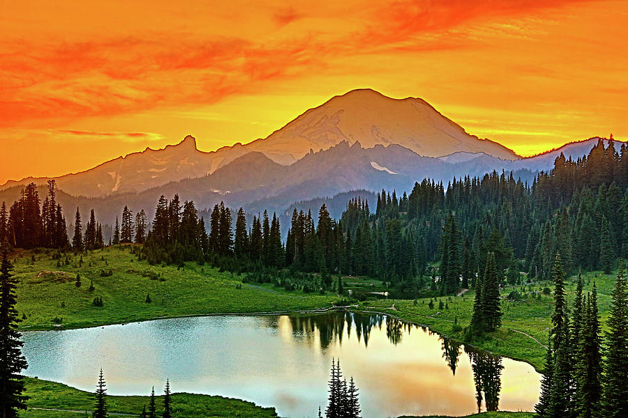 Mount Rainier Sunset Photograph by Jesus Maldonado - Fine Art America