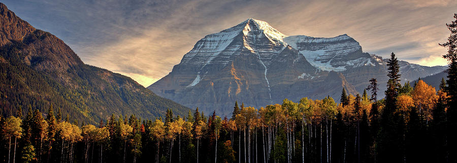 Mount Robson Digital Art by Mark Duffy