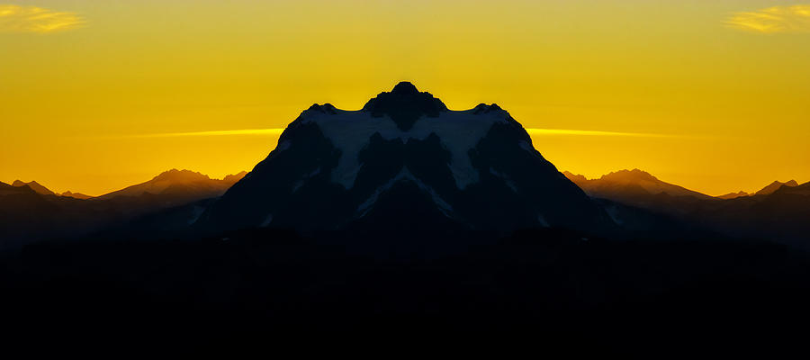 Mount Shuksan Sunrise Reflection Digital Art by Pelo Blanco Photo