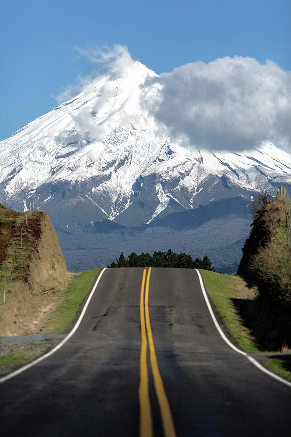 Mount Taranaki covered in snow Photograph by Russ Dixon - Fine Art America