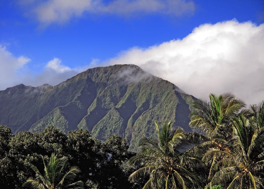 Oahu Hawaii Photograph - Mountainous Oahu Island Hawaii by Brendan Reals Oahu Hawaii Photograph - Mountainous Oahu Island Hawaii by Brendan Reals
