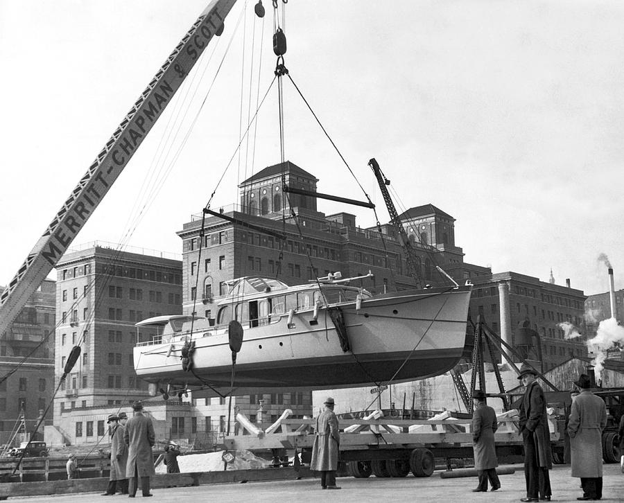 Moving A Yacht Photograph by Underwood Archives