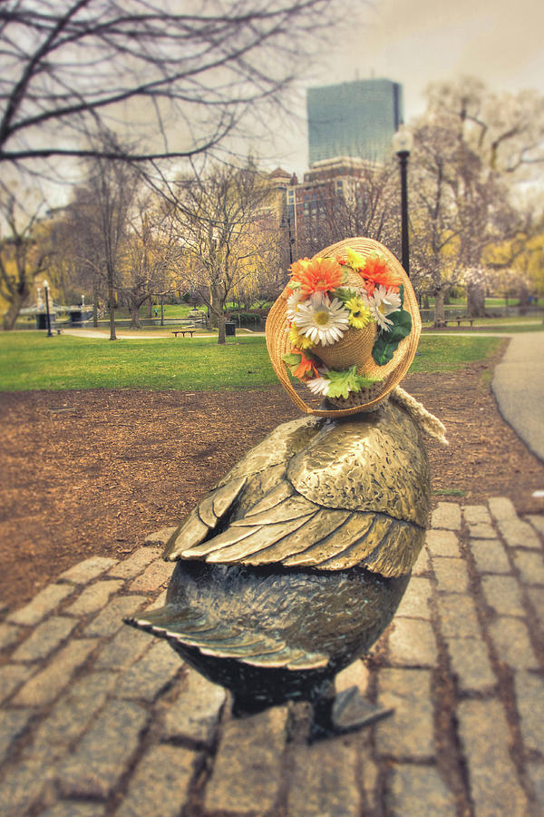 Mrs. Mallard - Make Way For Ducklings - Boston, MA Photograph by Joann Vitali