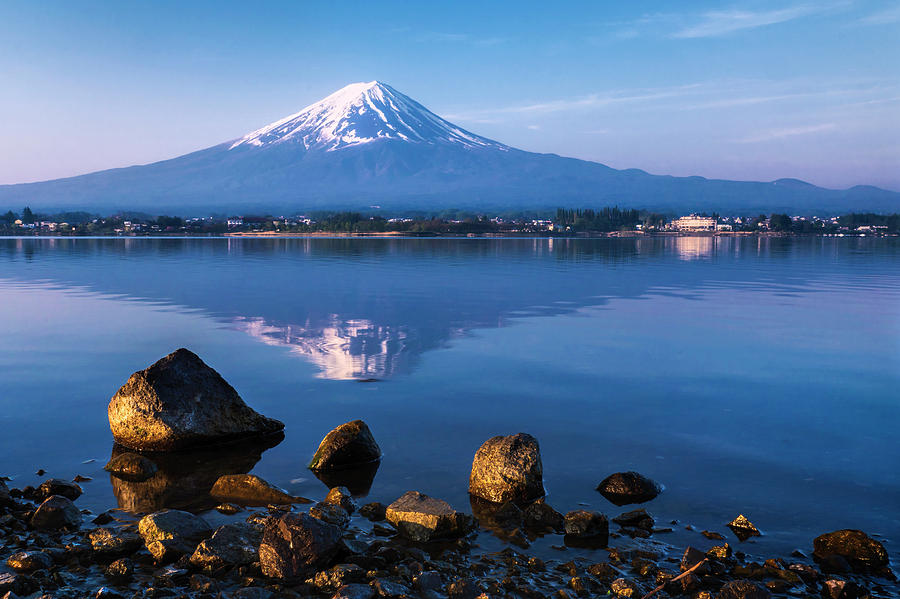 Mt. Fuji in the morning sun Photograph by Ponte Ryuurui