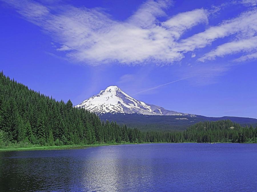 Mt. Hood and Trillium Lake Photograph by Scott Carda - Fine Art America