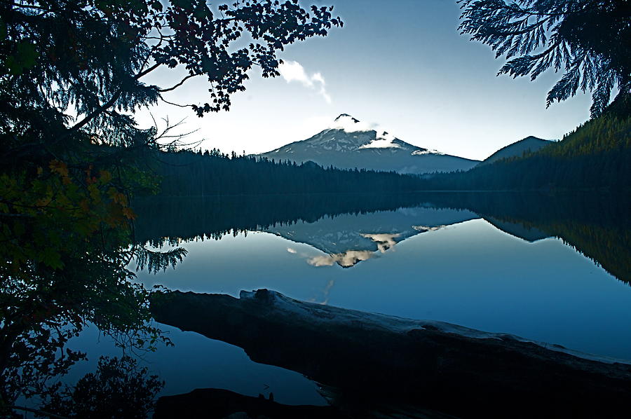 Mt. Hood Dawn Reflection Photograph by Todd Kreuter