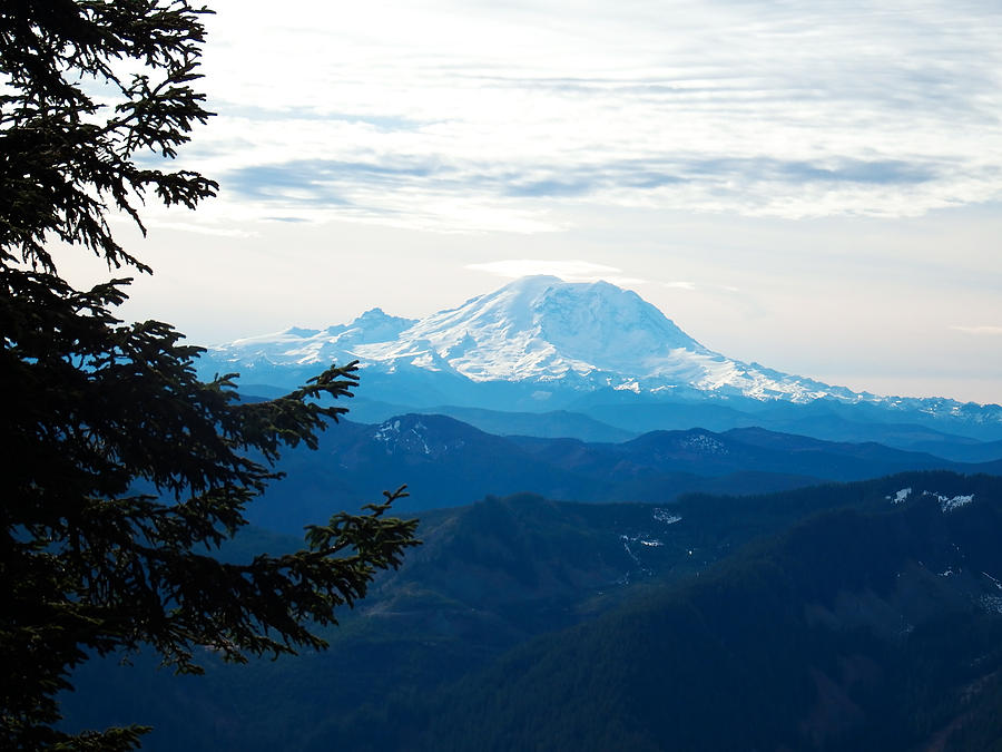 Mt Rainier and Lenticular Cloud Photograph by Kenneth Willis | Fine Art ...