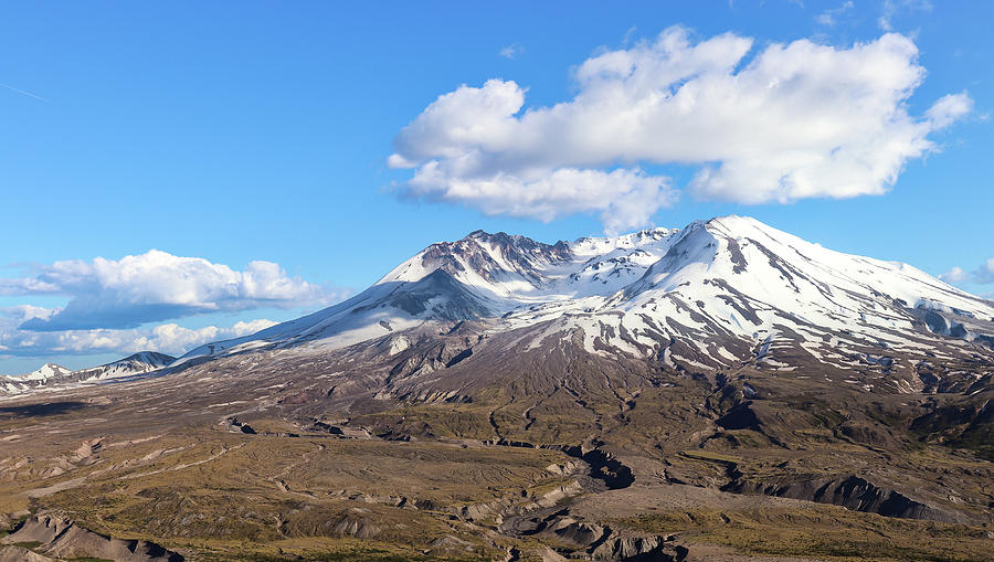 Mt Saint Helens Photograph by Robert Bellomy