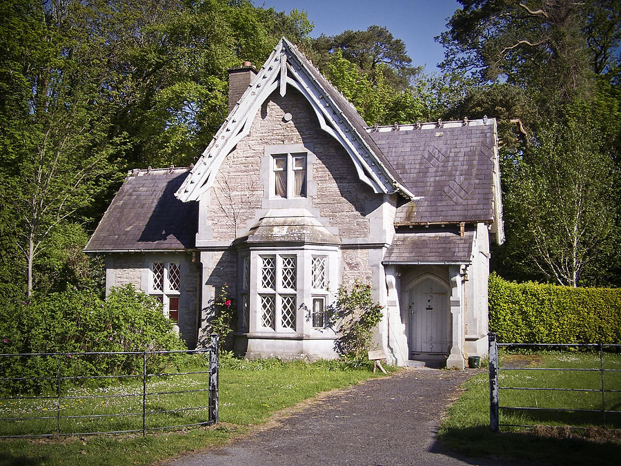 Architecture Photograph - Muckross Cottage Killarney Ireland by Teresa Mucha