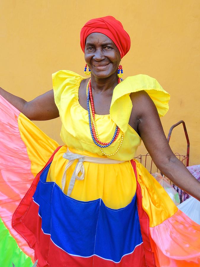 Mujer De Cartagena Photograph by Stephen Palmer