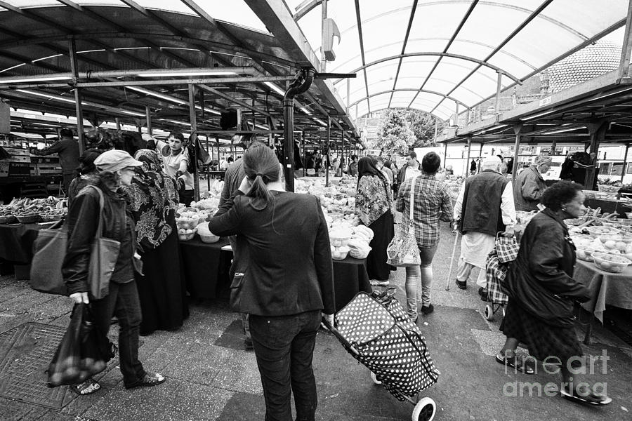 multi cultural multi ethnic shoppers at outdoor fruit market Birmingham ...