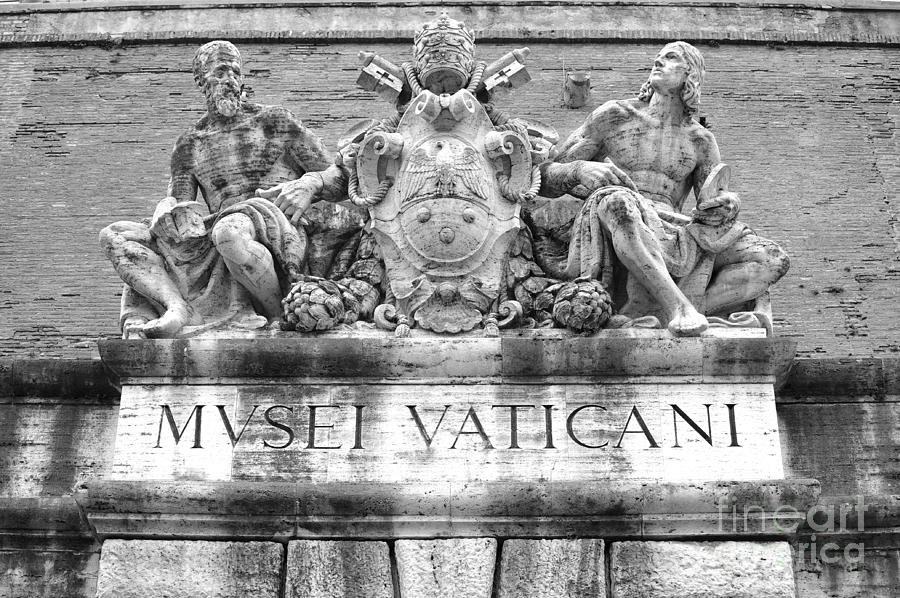 Black And White Photograph - Musei Vaticani by Stefano Senise