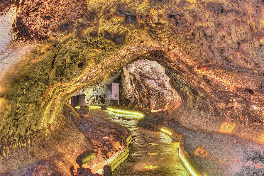 Mushpot Cave Photograph by Richard J Cassato