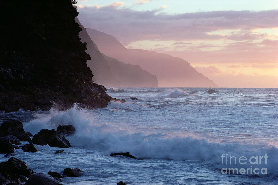 Na Pali Coast, Dusk Photograph by Greg Vaughn - Printscapes