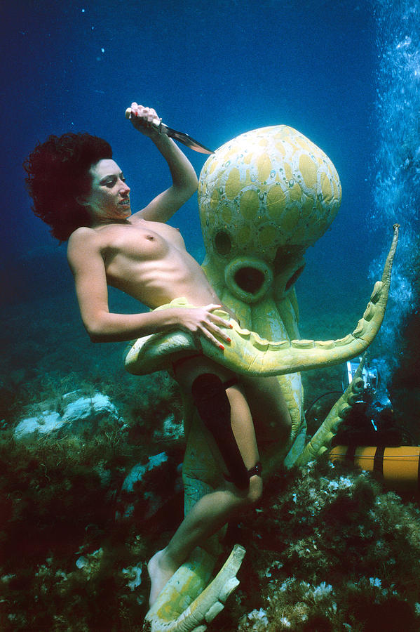 Octopus Tentacle Porn Real - Octopus And Women Porn Pics - XXX PORN