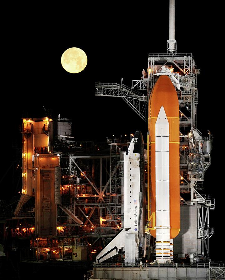 space shuttle night launch