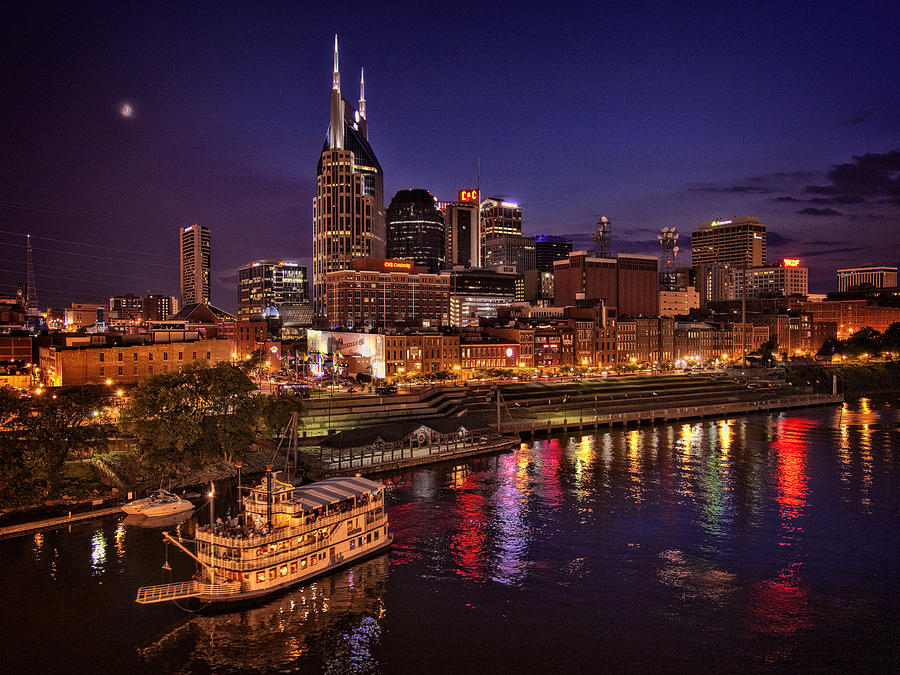 Nashville Photograph - Nashville and the Belle Carol by Diana Powell