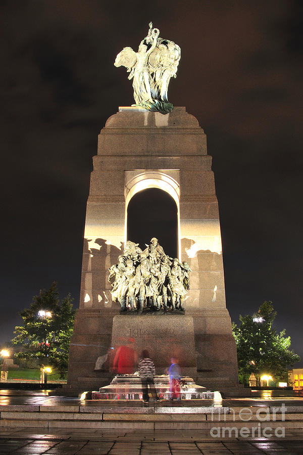 National War Memorial at Night Photograph by Joe Ng